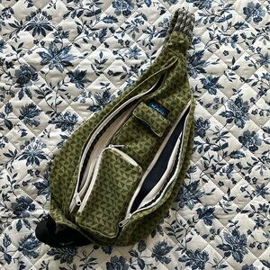KAVU Sling bag